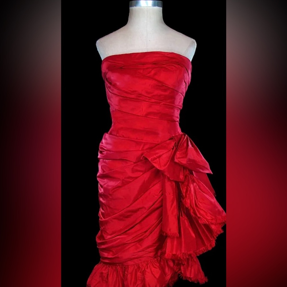 Oscar de la Renta Dress Resort 2011 Red Taffeta Cocktail Dress Size US 14